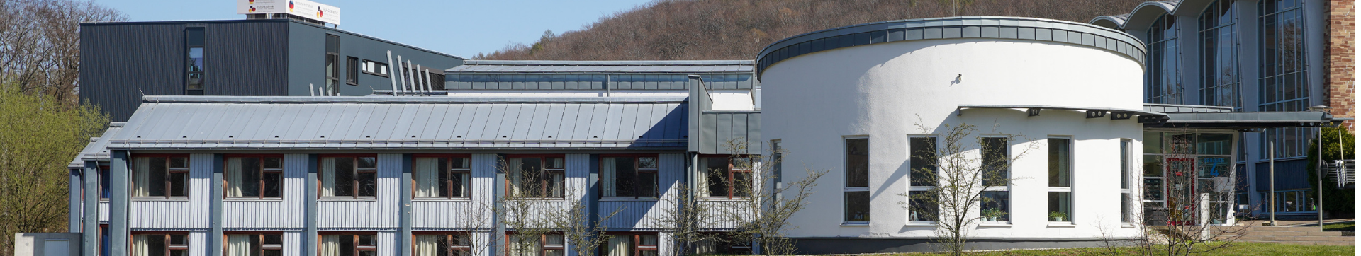 Außenansicht der Übernachtungsgebäude an der Sportschule in Saarbrücken